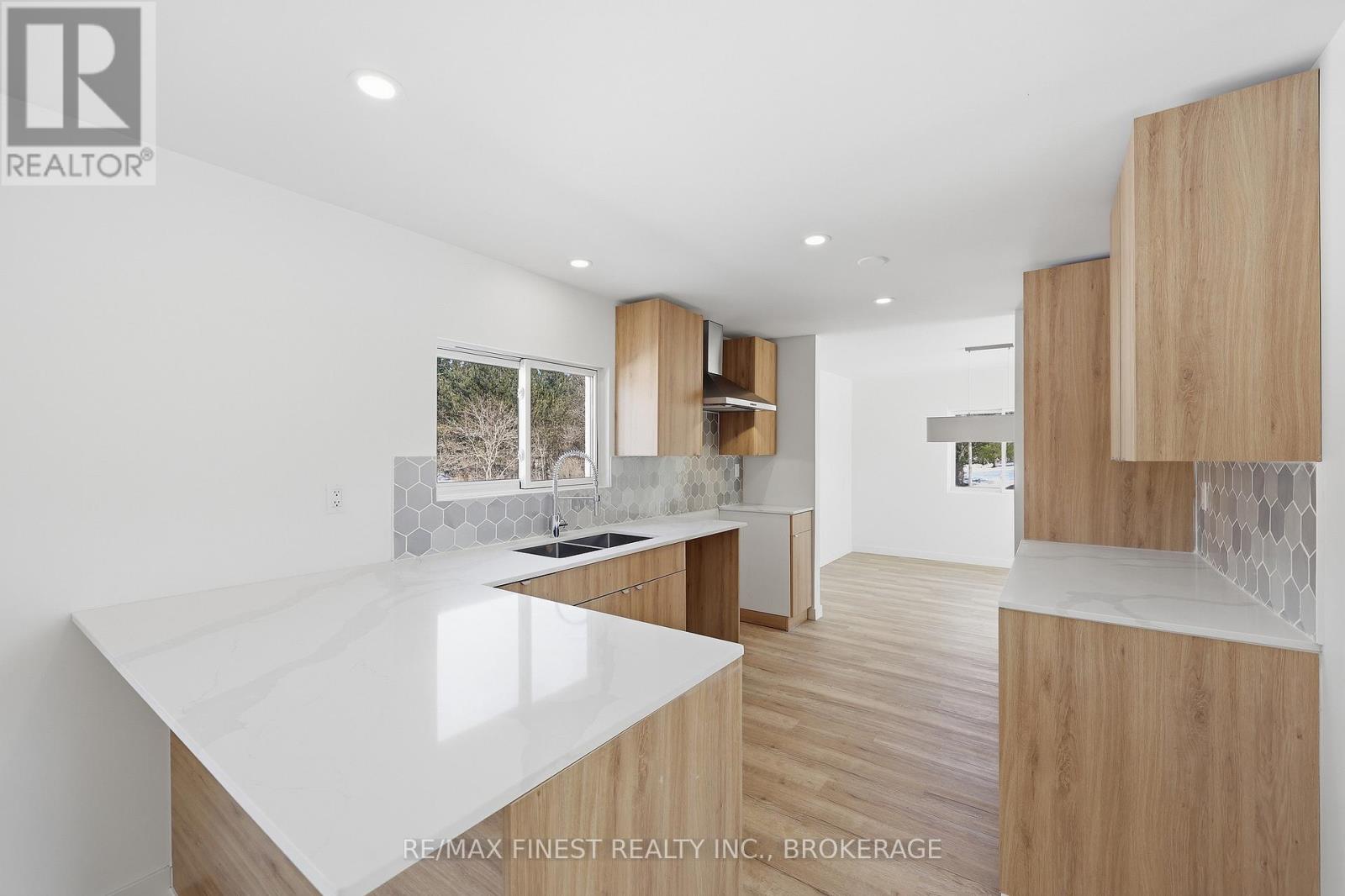 1162 THOUSAND ISLANDS PARKWAY - 15