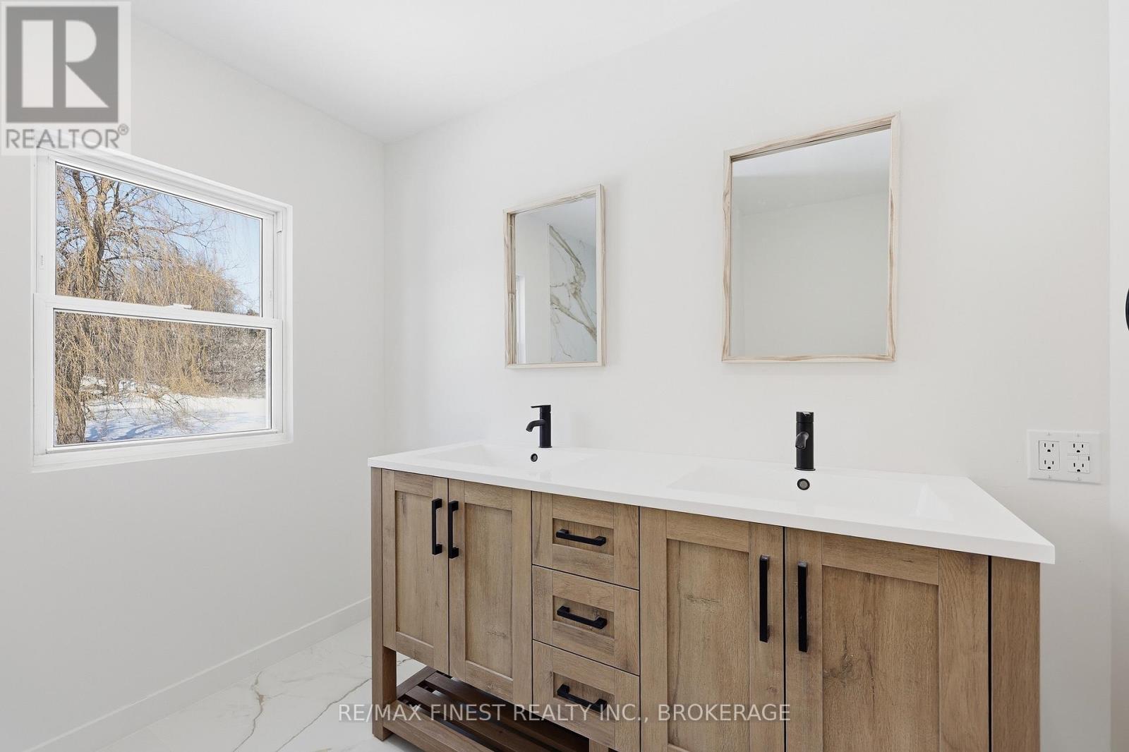 1162 THOUSAND ISLANDS PARKWAY - 29