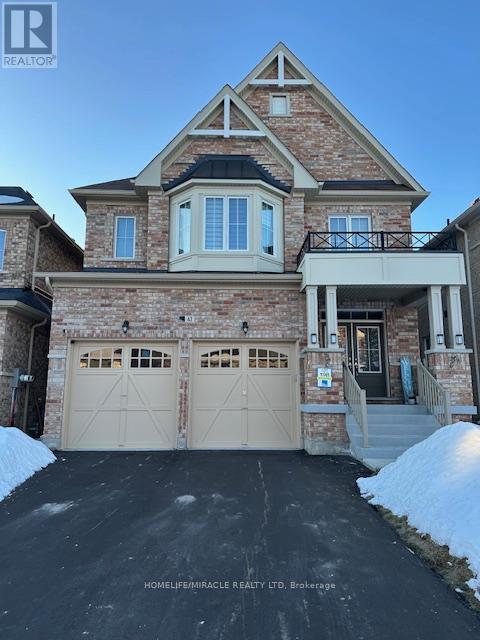 63 ROYAL FERN CRESCENT