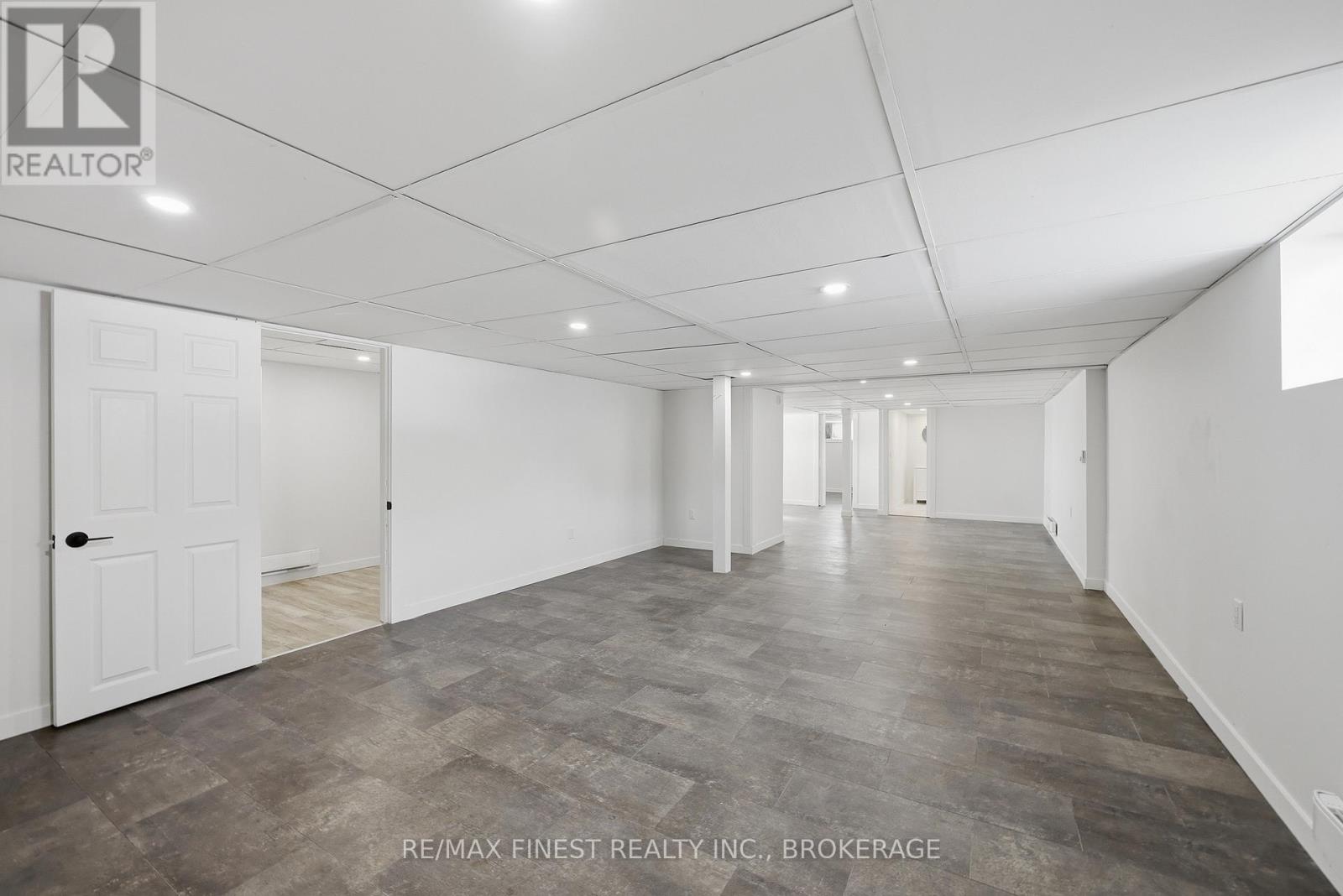 1162 THOUSAND ISLANDS PARKWAY - 36