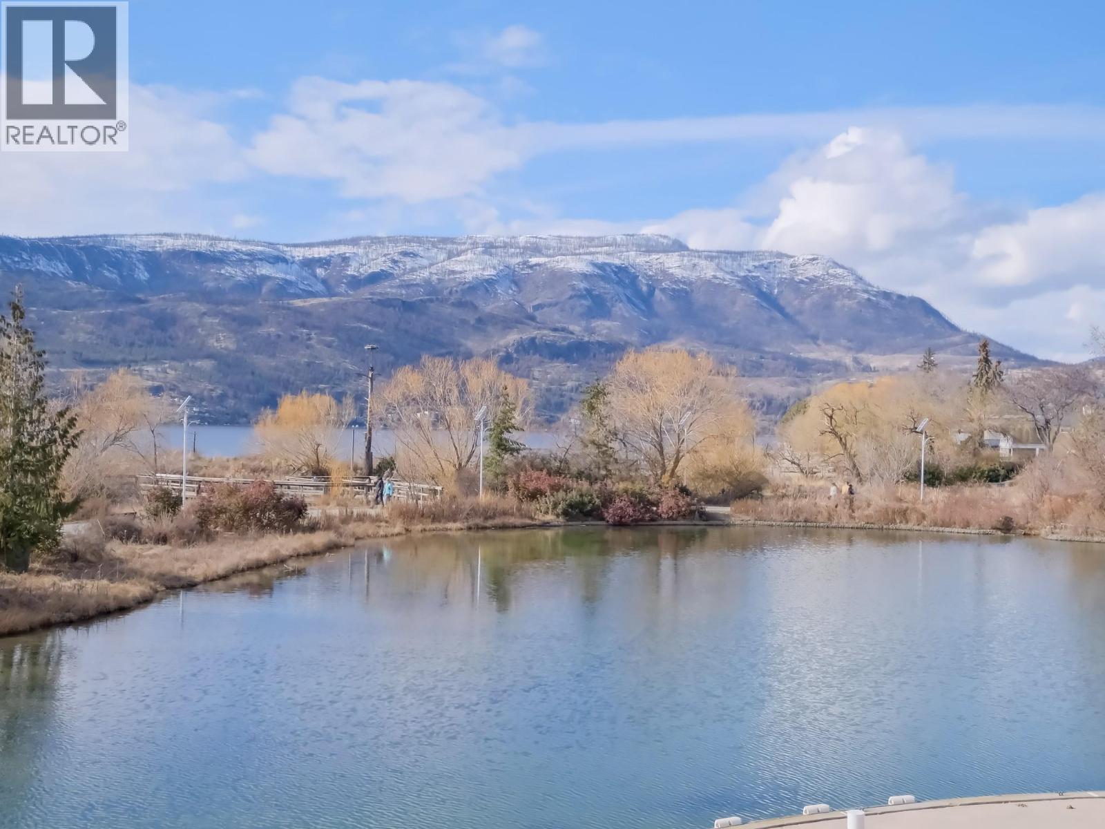 221 1088 Sunset Drive, Kelowna