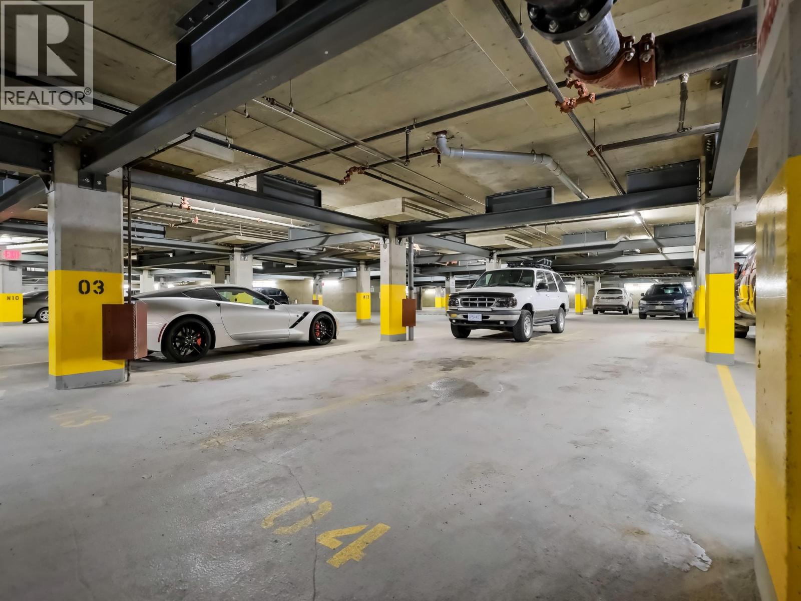 221 1088 Sunset Drive, Kelowna