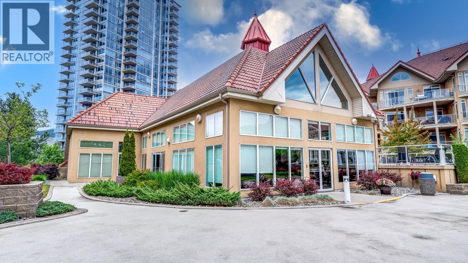 221 1088 Sunset Drive, Kelowna