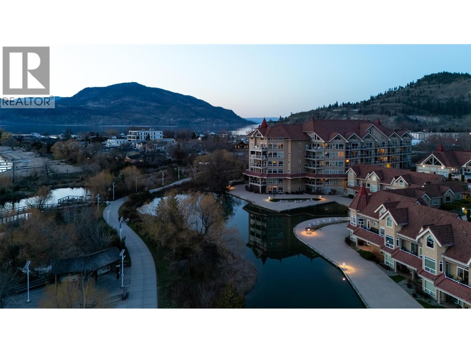 221 1088 Sunset Drive, Kelowna