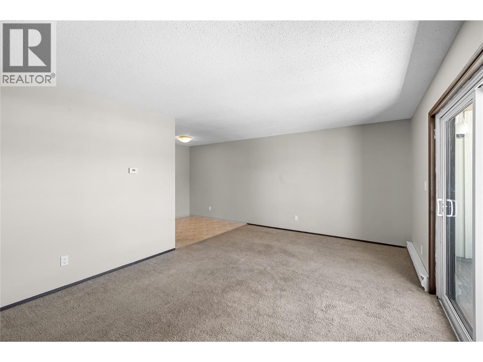 606 18th Avenue N Unit# 404, Cranbrook