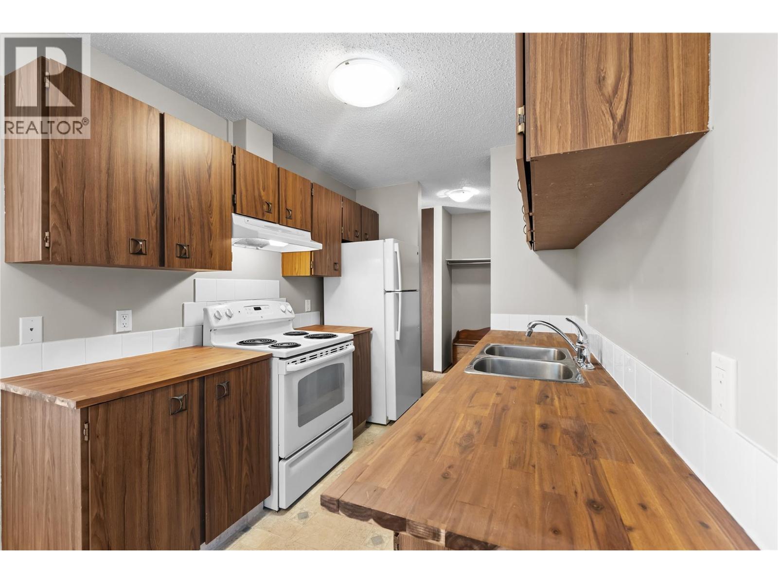 606 18th Avenue N Unit# 404, Cranbrook