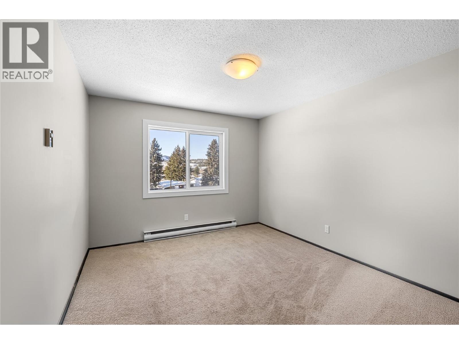606 18th Avenue N Unit# 404, Cranbrook