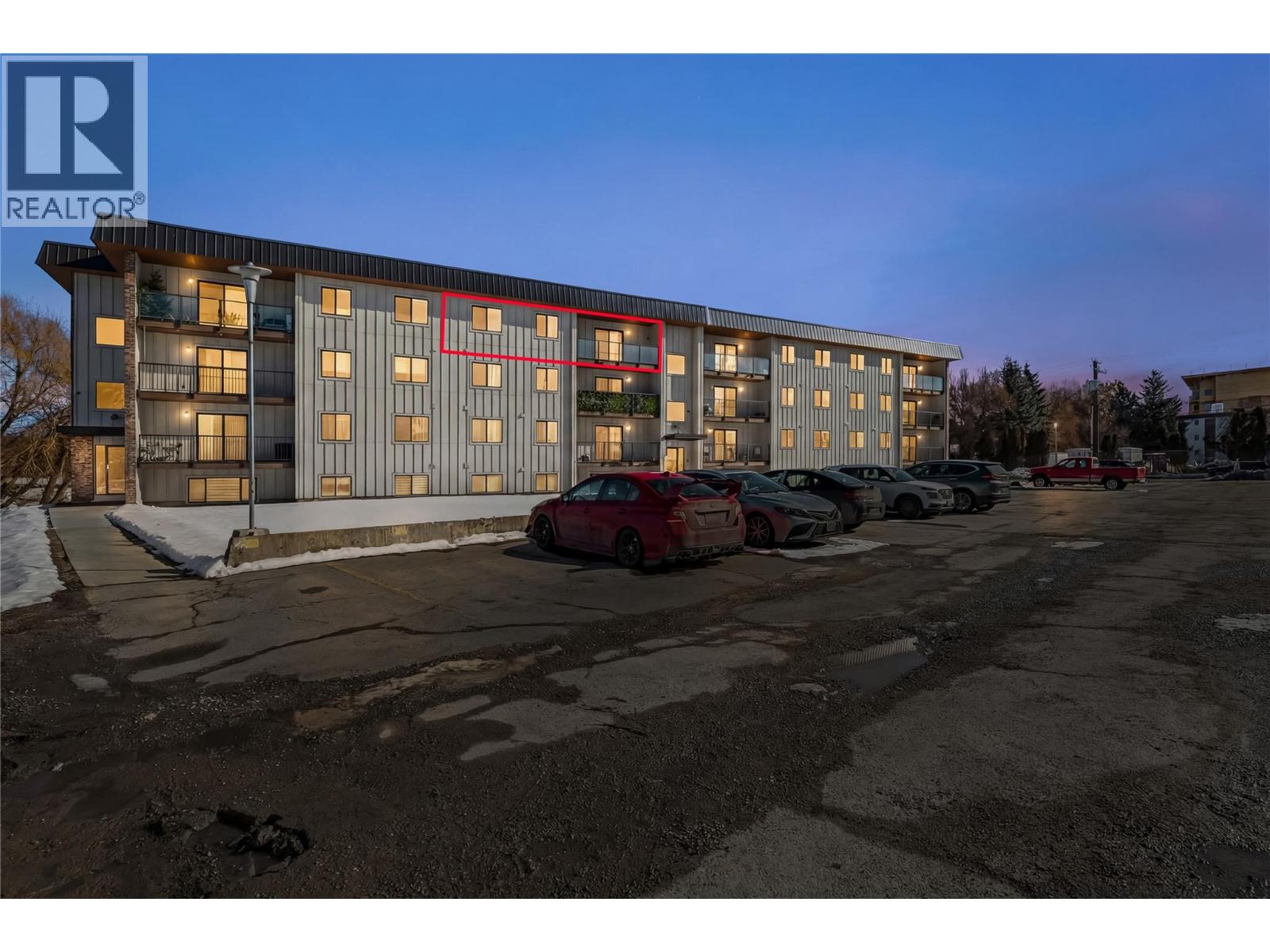 606 18th Avenue N Unit# 404, Cranbrook