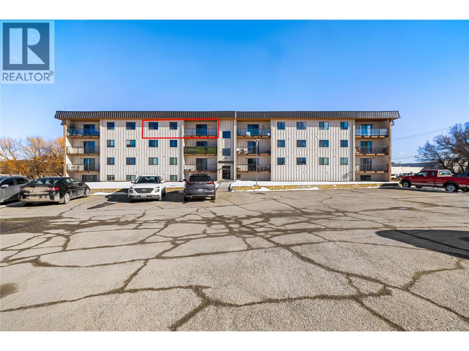 606 18th Avenue N Unit# 404, Cranbrook