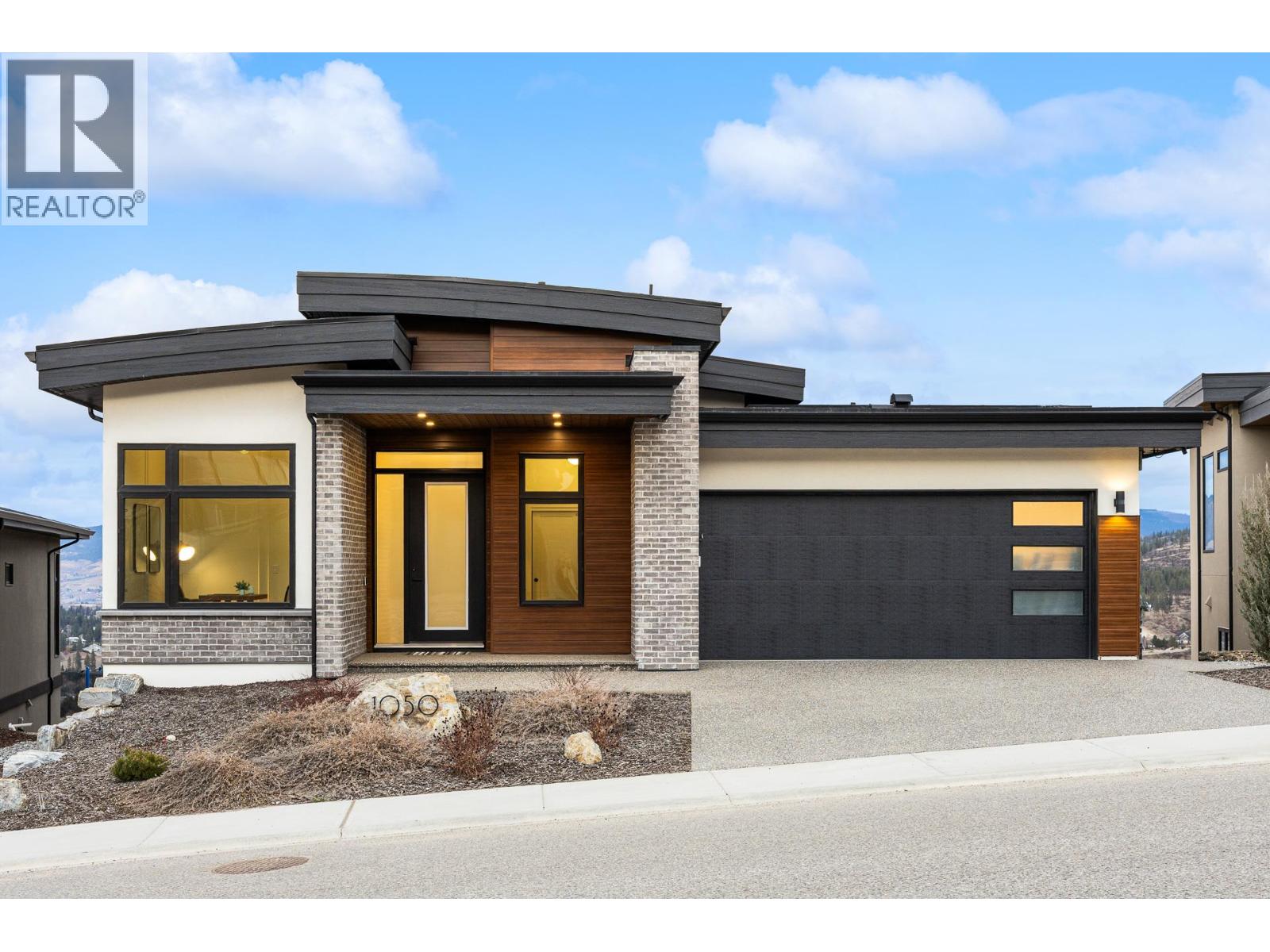  1050 Emslie Street, Kelowna