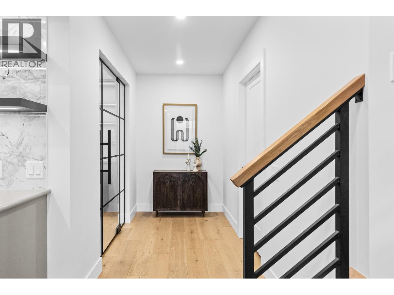 1050 Emslie Street, Kelowna