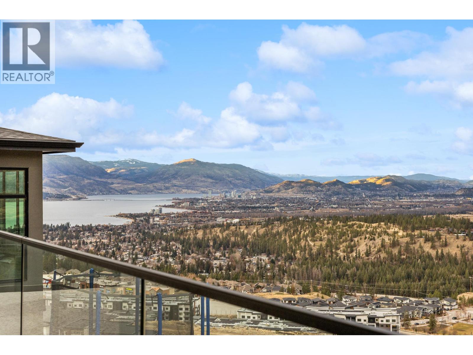 1050 Emslie Street, Kelowna