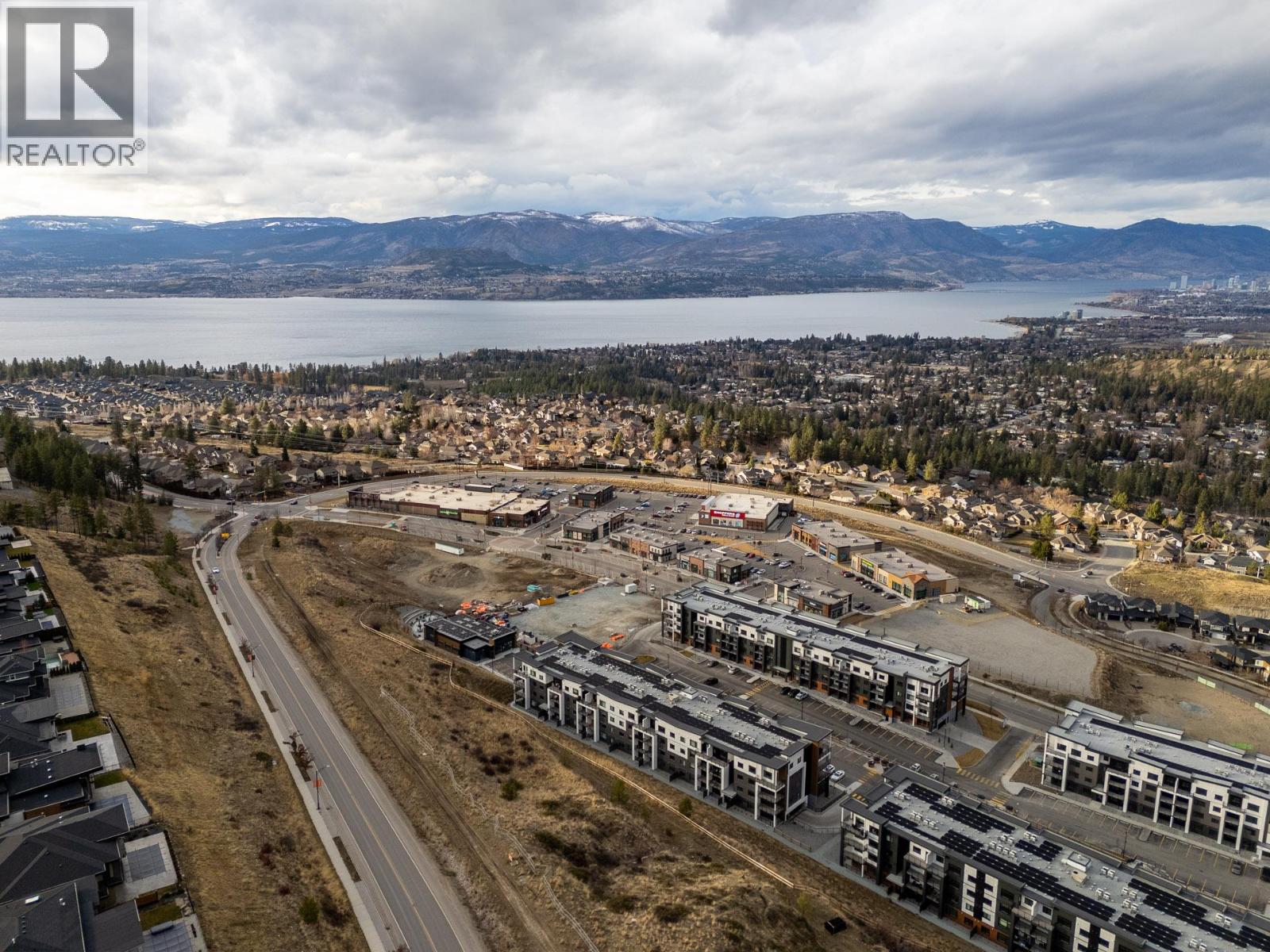 1050 Emslie Street, Kelowna