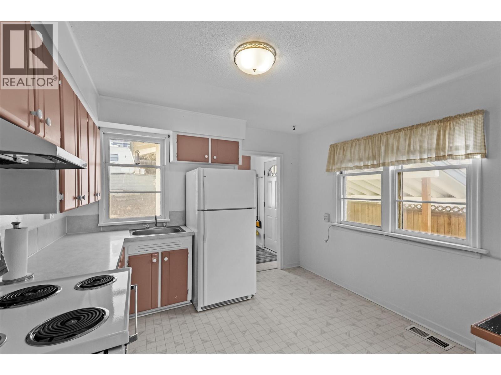 1335 Columbia Street, Kamloops