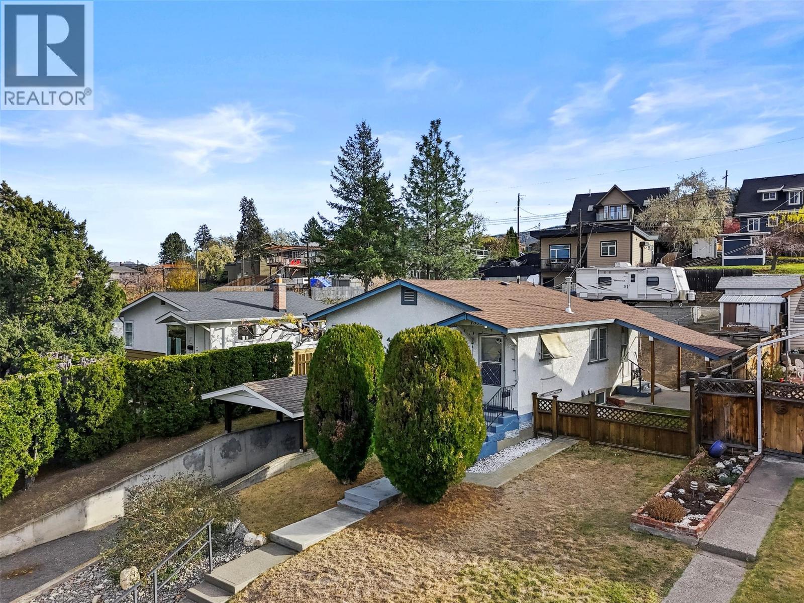 1335 Columbia Street - 31