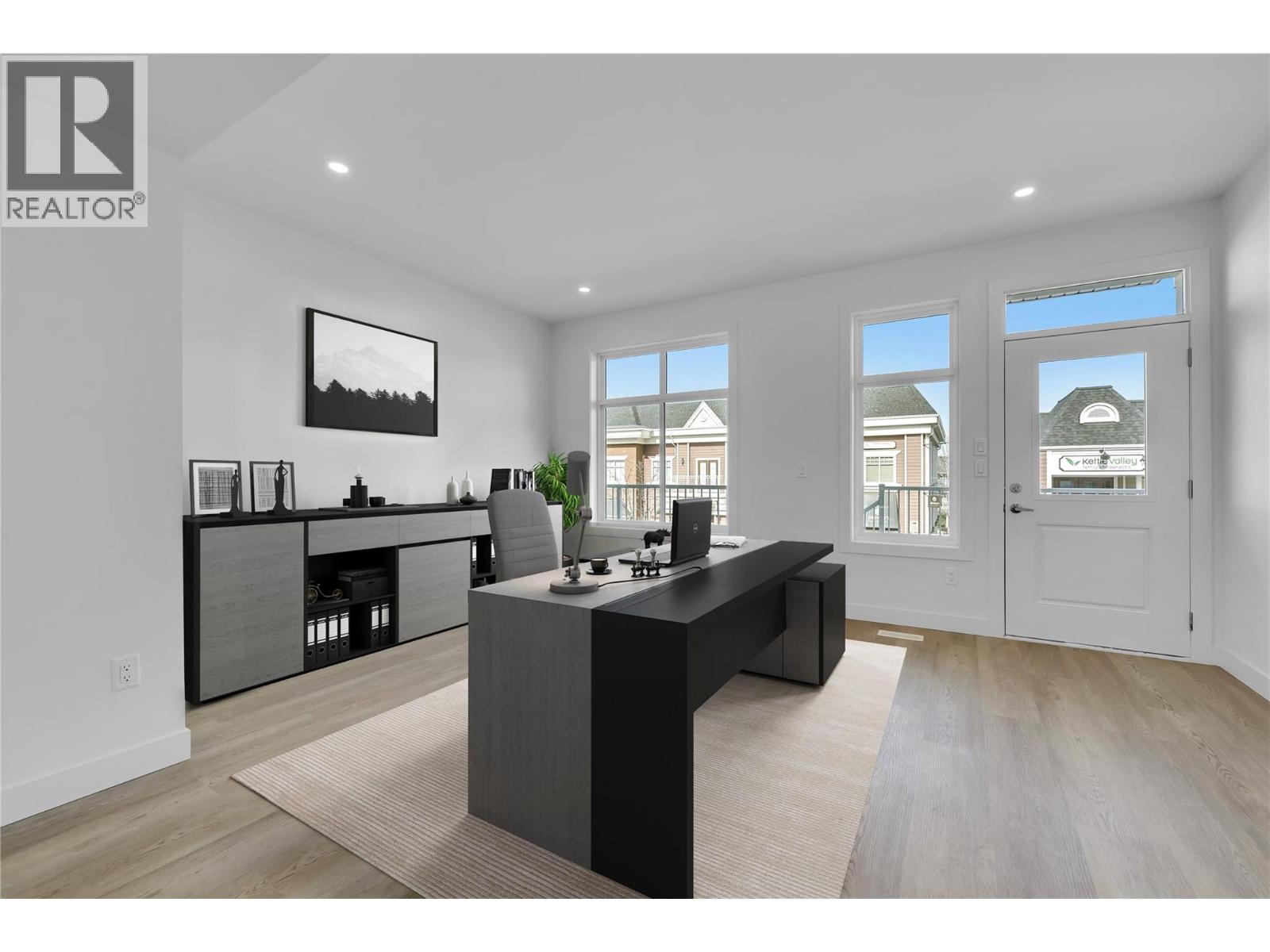 118 5300 Main Street, Kelowna