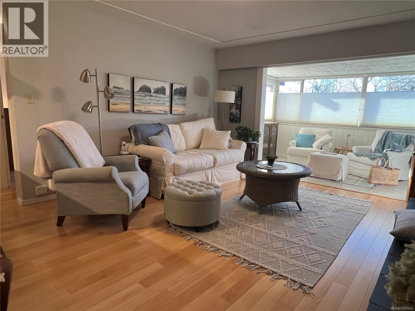 404 3170 Irma Street South, Victoria