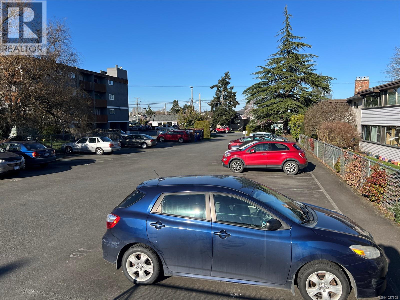 404 3170 Irma Street South, Victoria