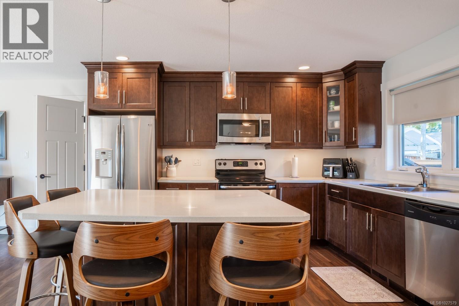 3238 Adby Rd, Nanaimo