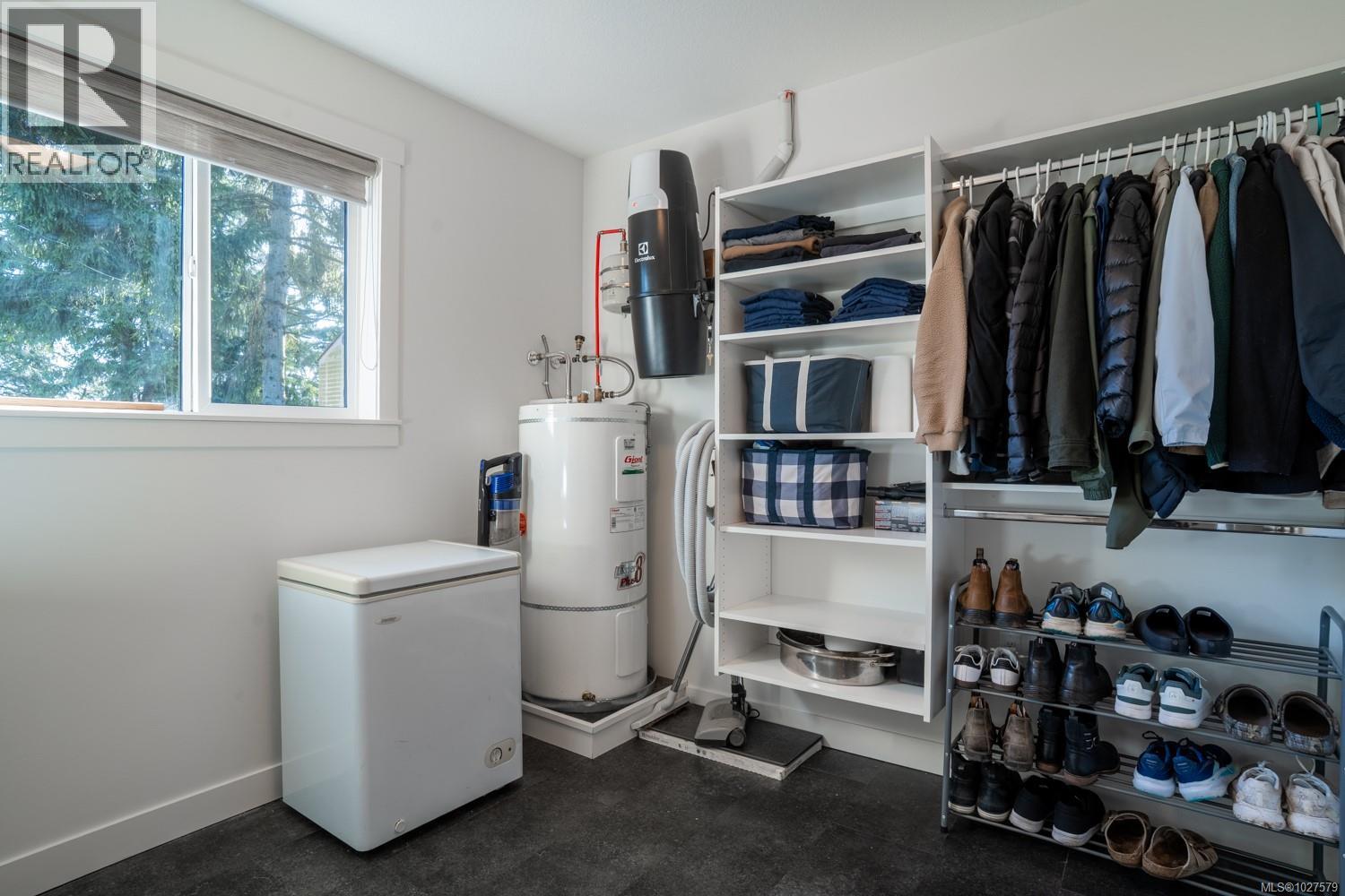 3238 Adby Rd, Nanaimo