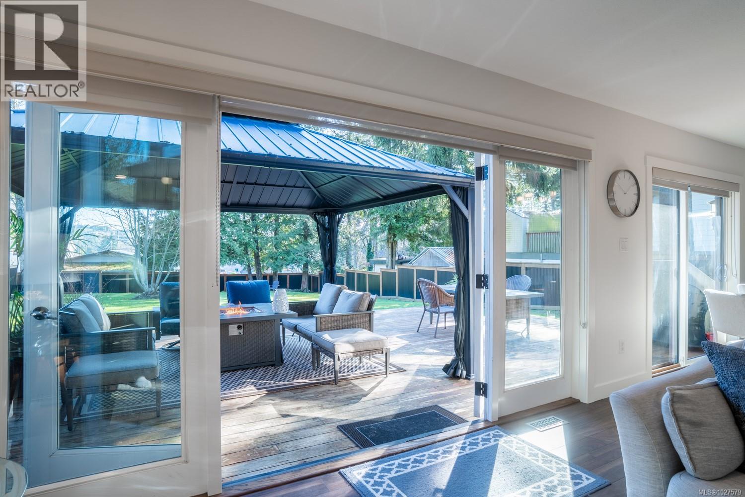 3238 Adby Rd, Nanaimo