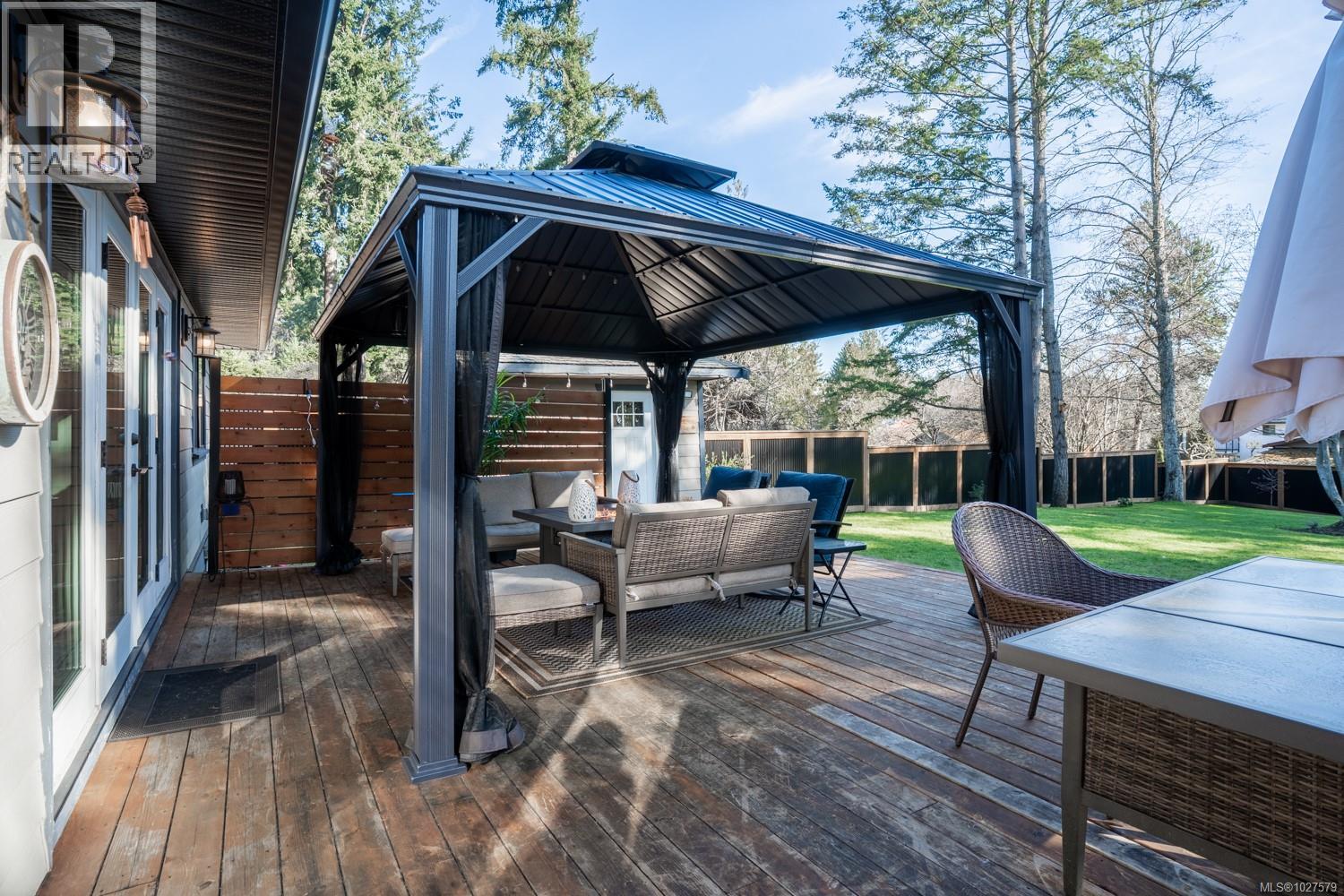 3238 Adby Rd, Nanaimo