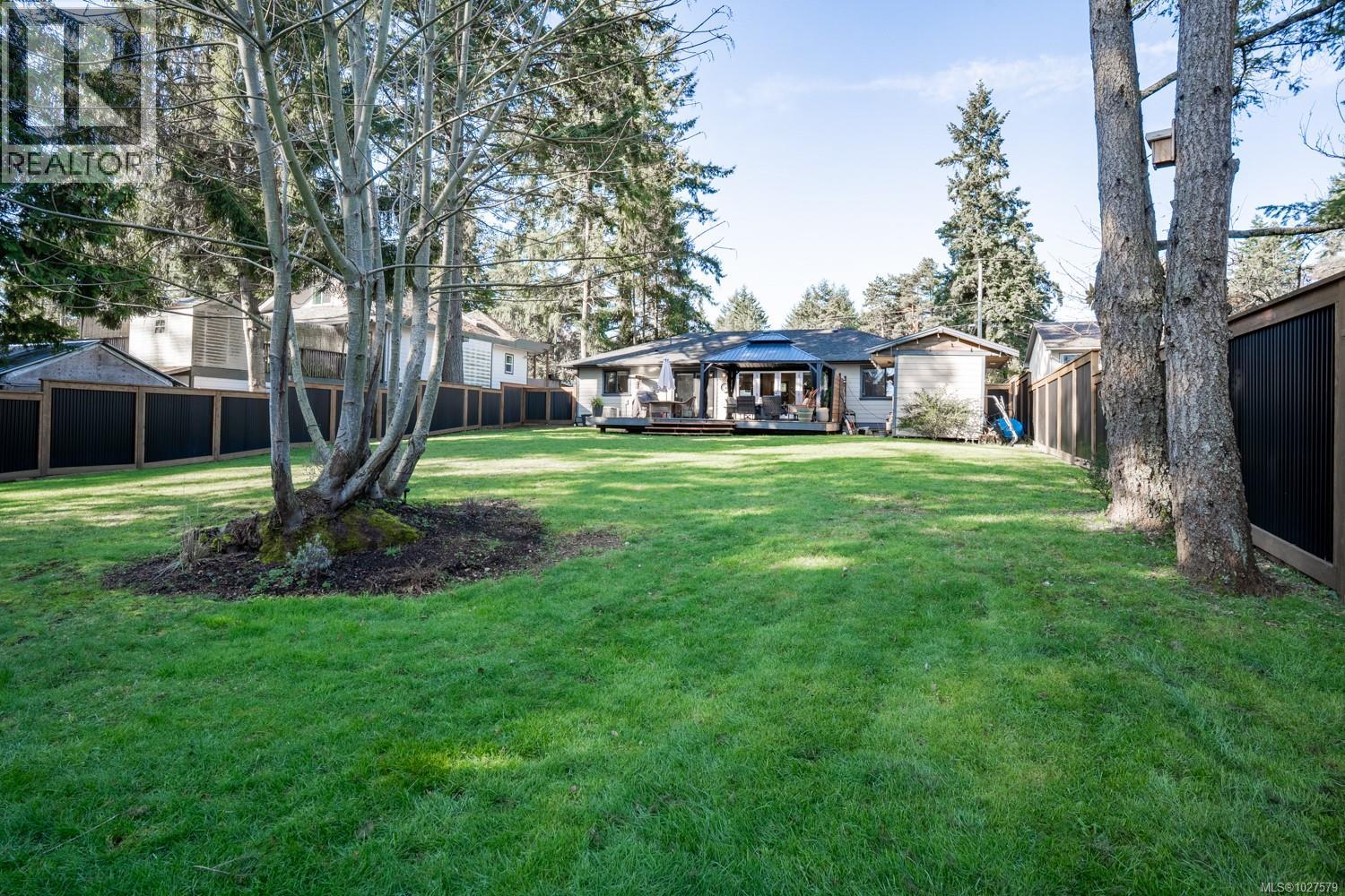 3238 Adby Rd, Nanaimo