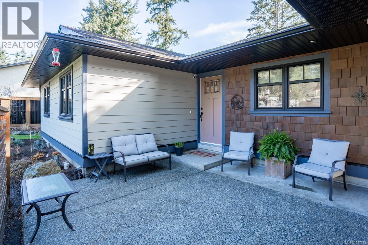 3238 Adby Rd, Nanaimo