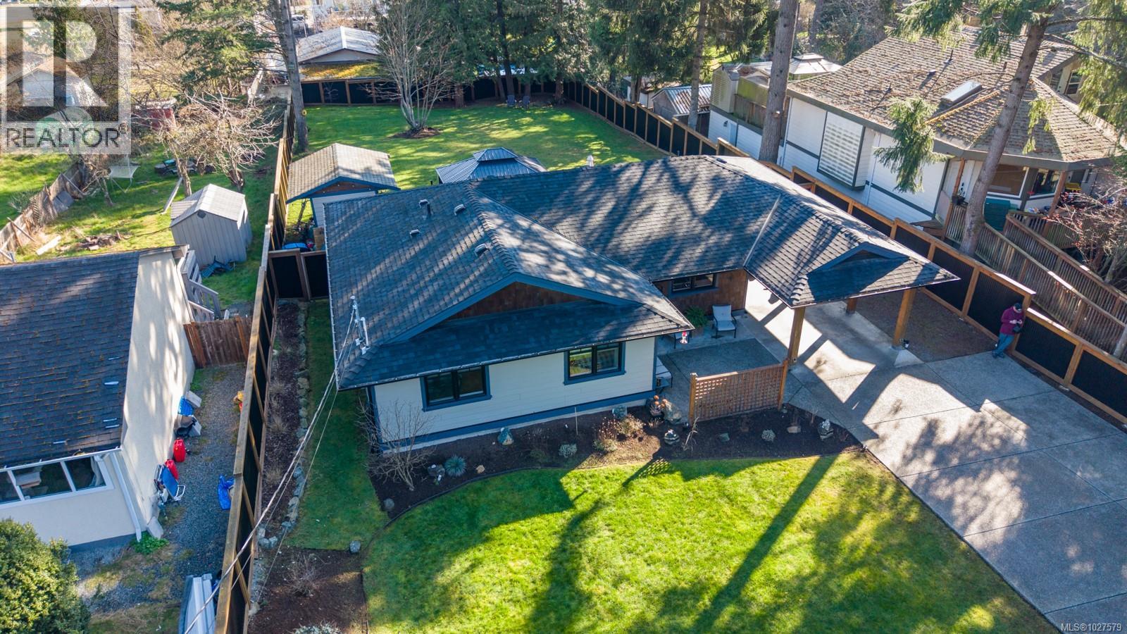 3238 Adby Rd, Nanaimo