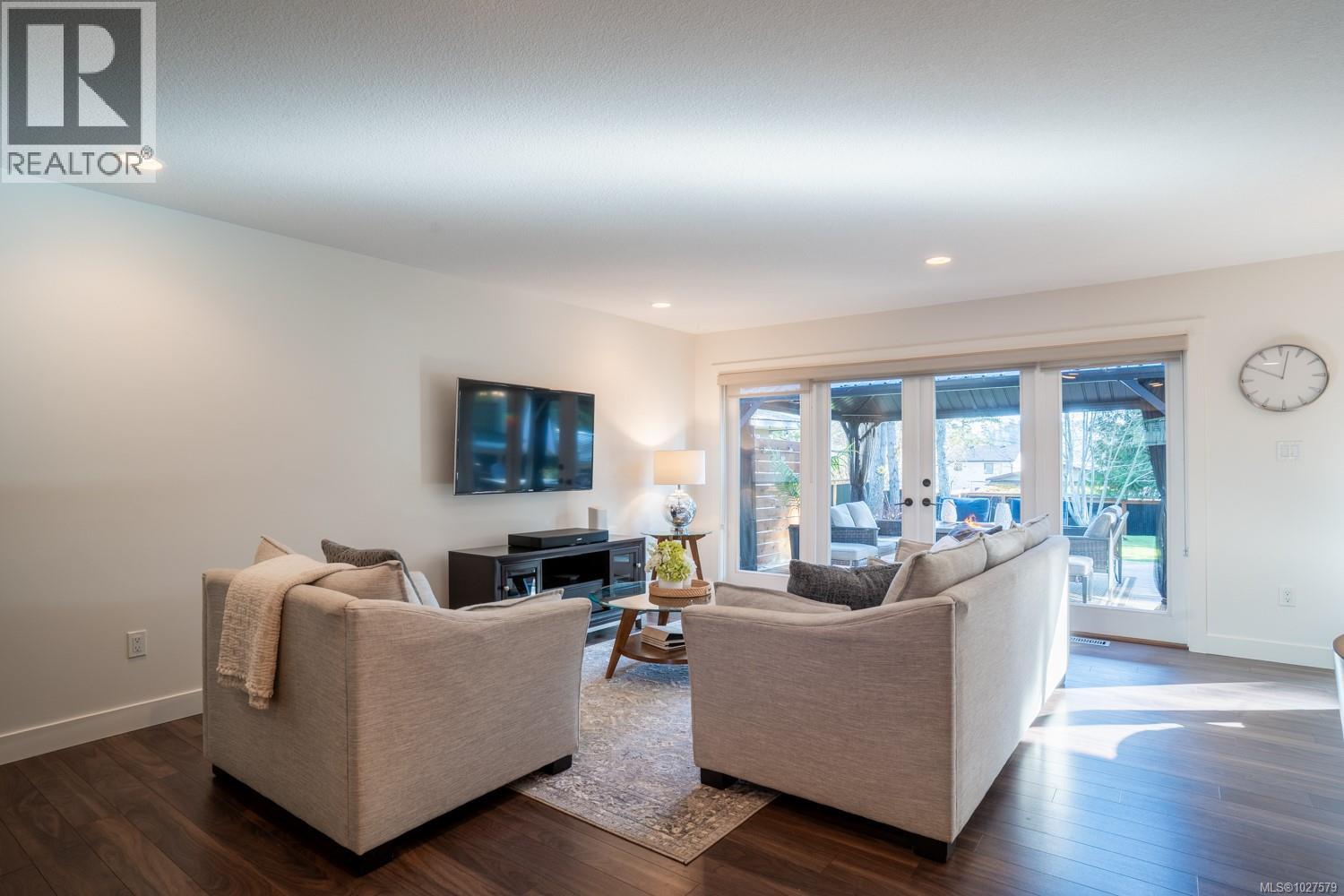 3238 Adby Rd, Nanaimo