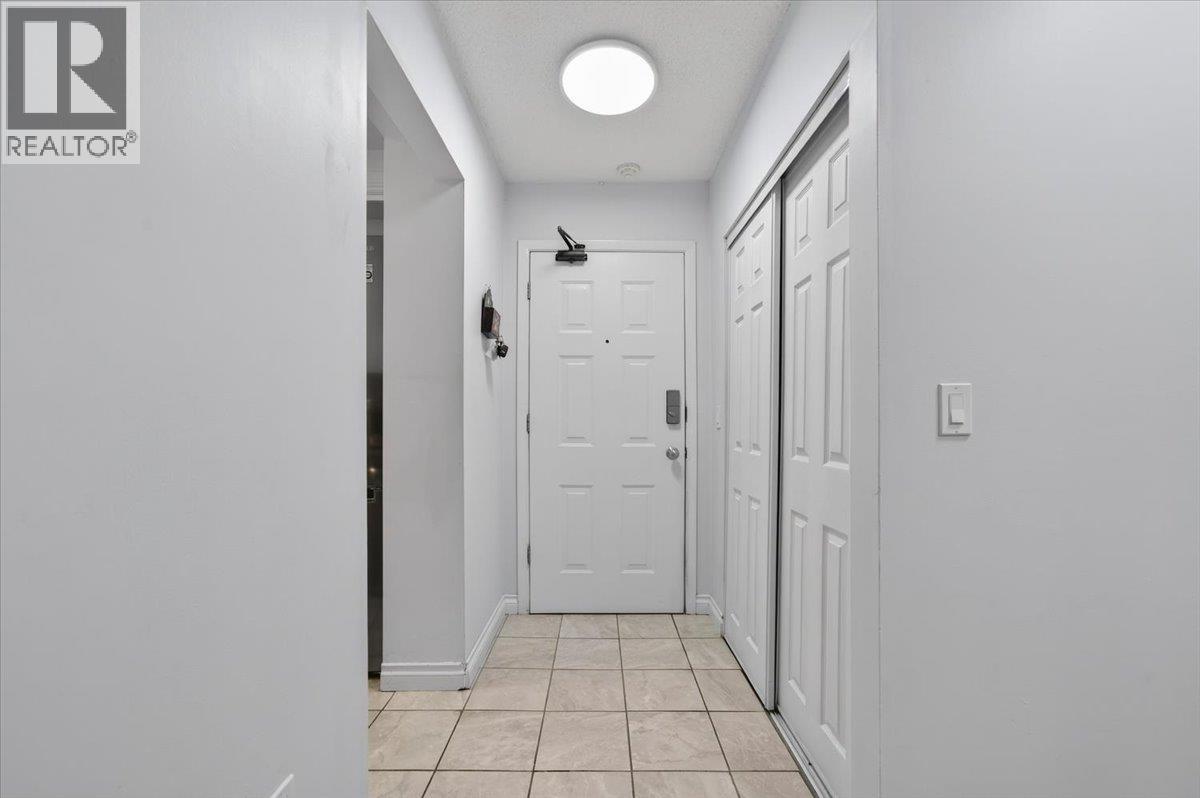 118 200 WESTHILL PLACE, Port Moody