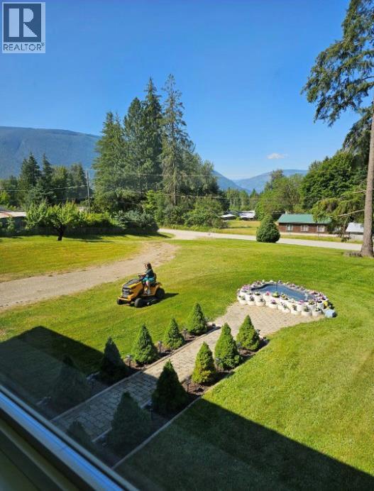 213 Burton School Road, Burton