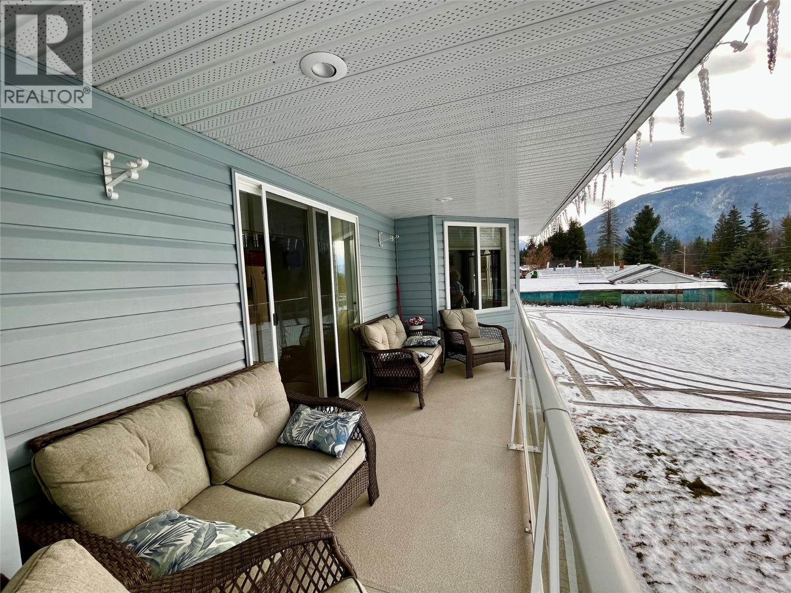 213 Burton School Road, Burton