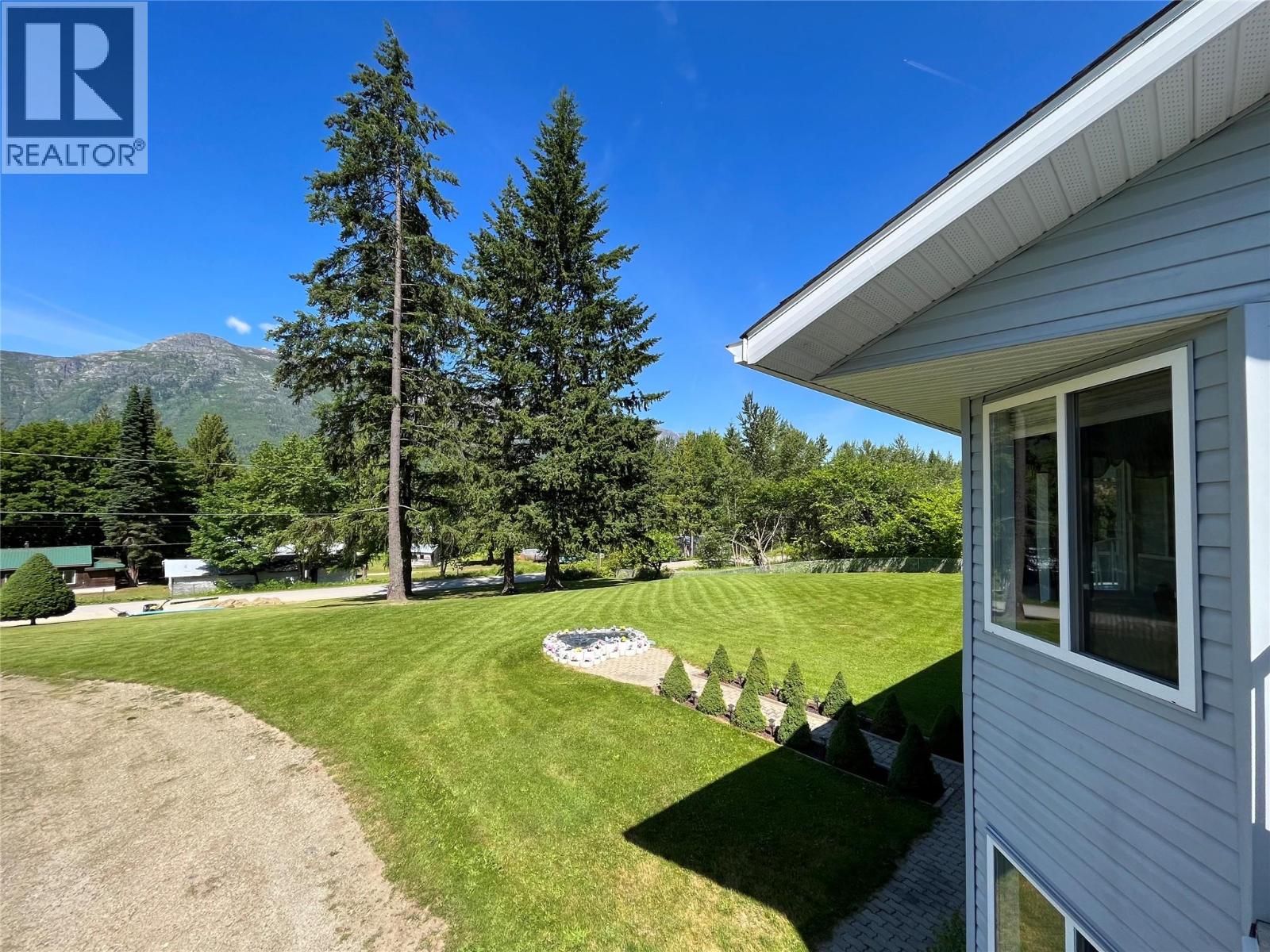 213 Burton School Road - 66