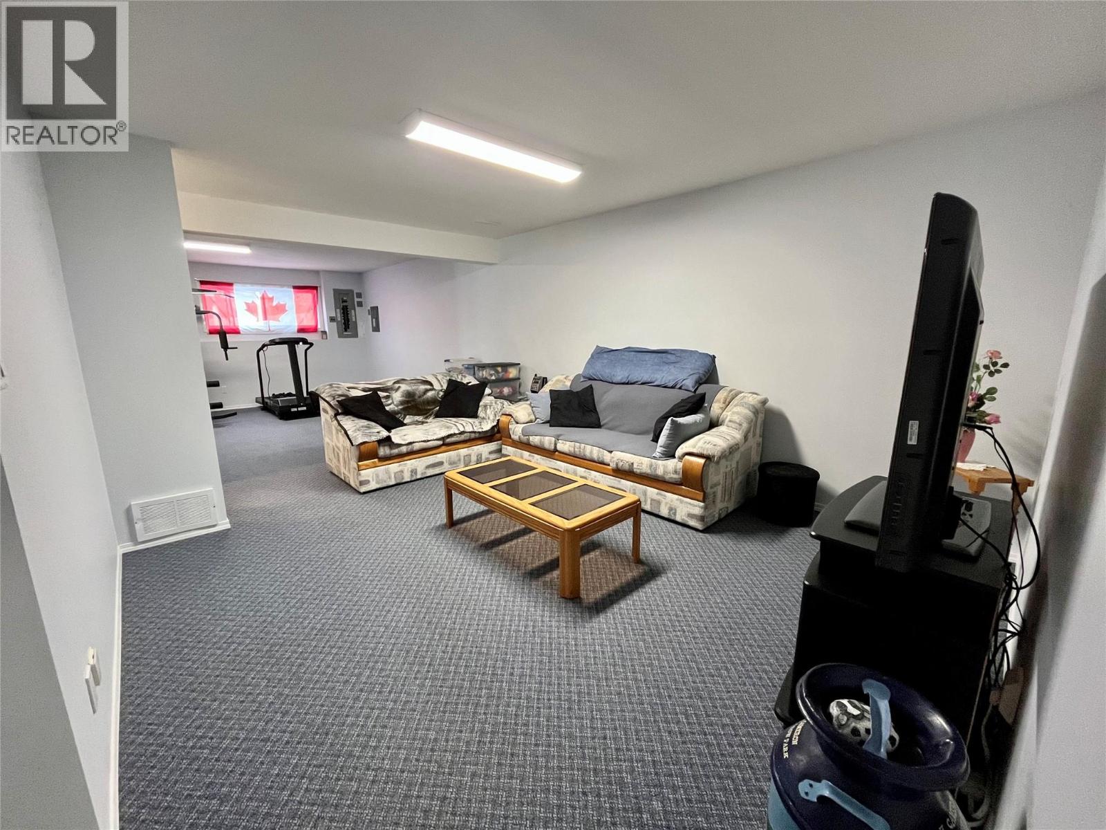 213 Burton School Road, Burton