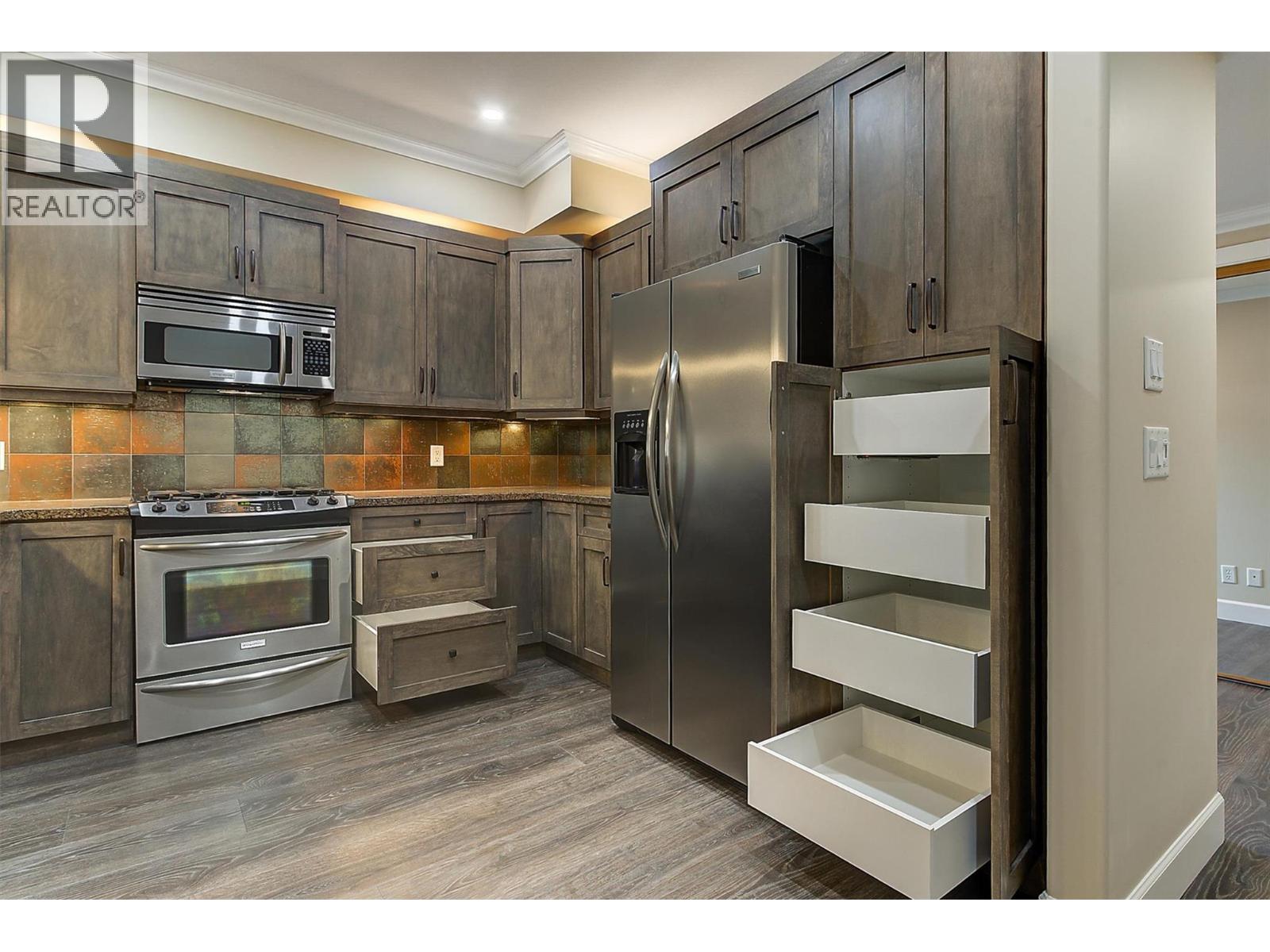 3996 Beach Avenue Unit# 314, Peachland