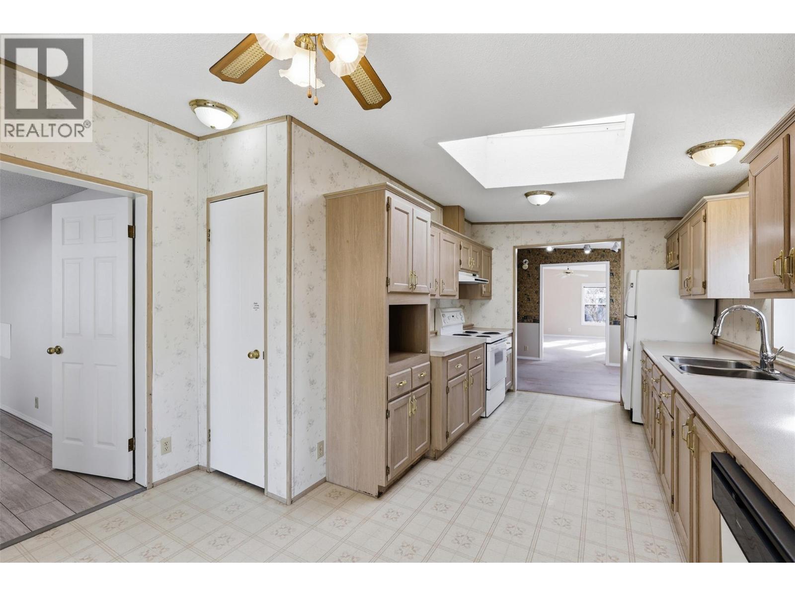 1555 Howe Street Unit# 15, Kamloops