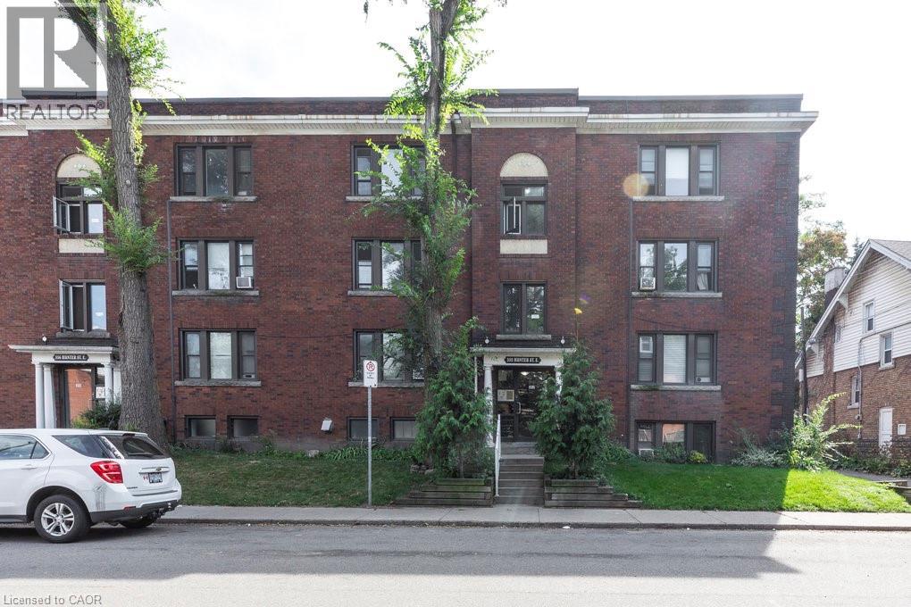 #1 352 HUNTER Street E - 3