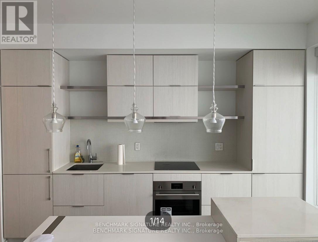 5404 - 197 YONGE STREET