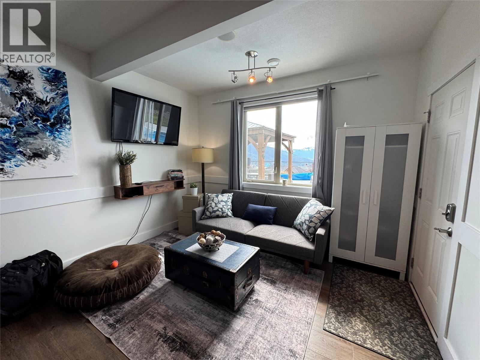 7193 Apex Drive, Vernon