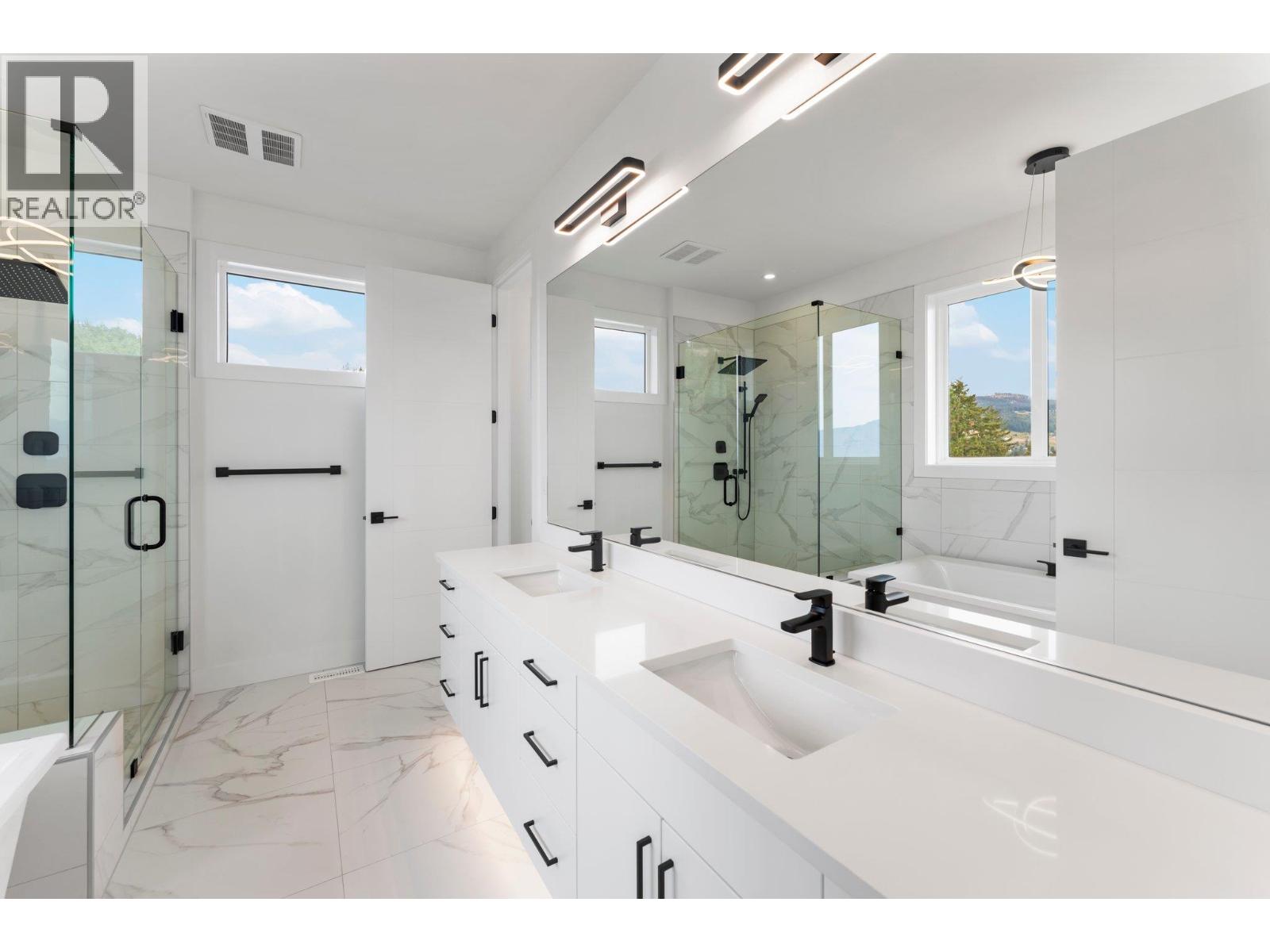 2871 Copper Ridge Drive, West Kelowna