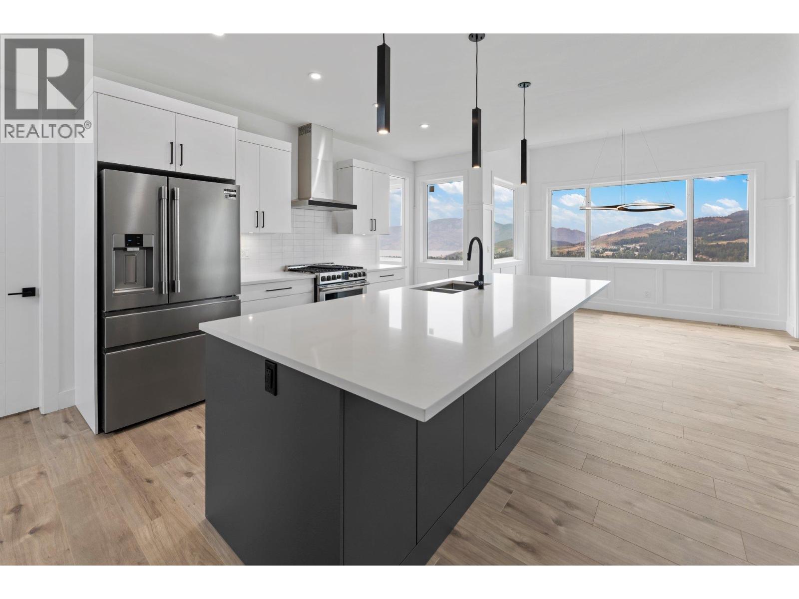 2871 Copper Ridge Drive, West Kelowna