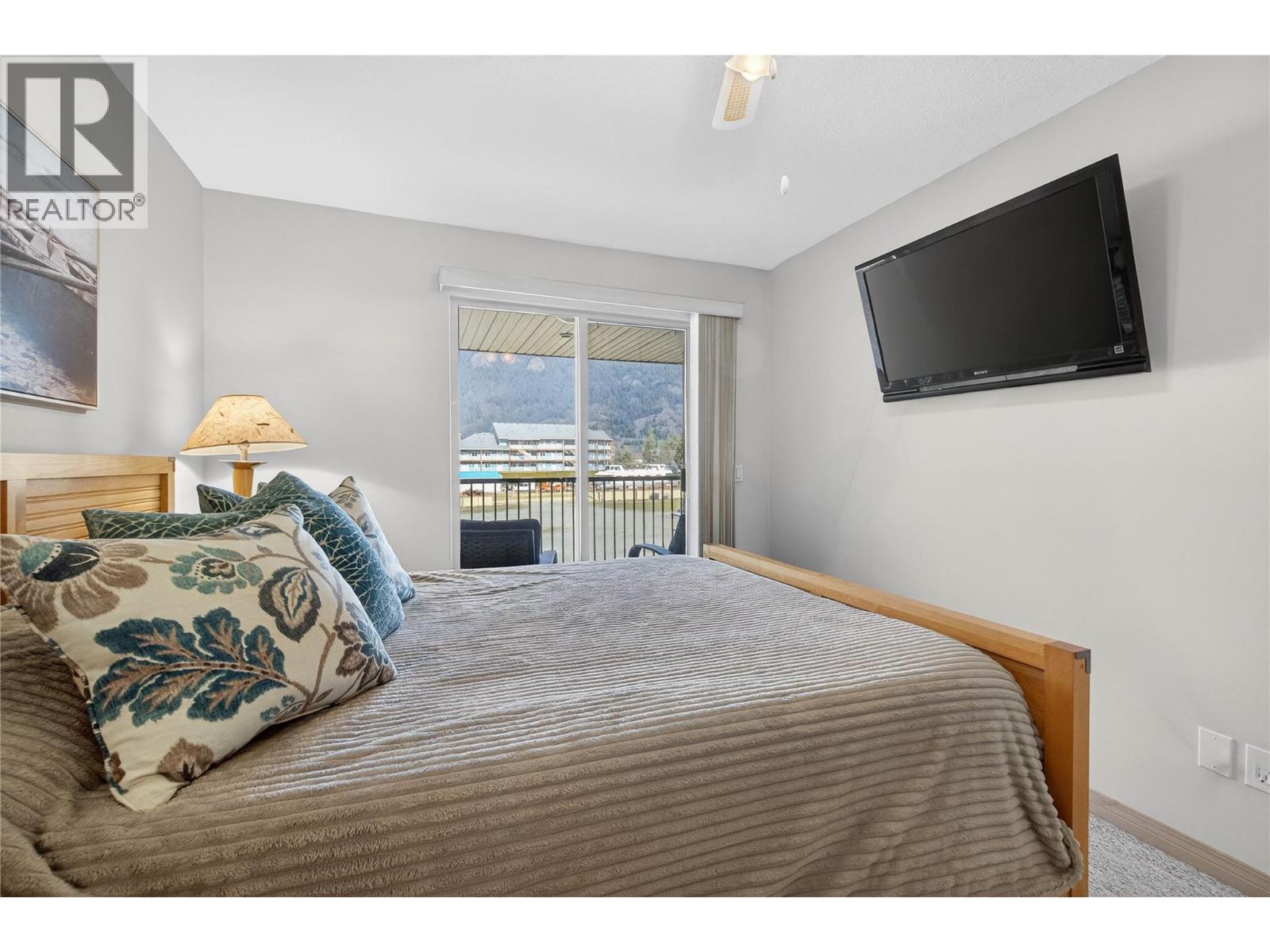 1002 Riverside Avenue Unit# 314, Sicamous