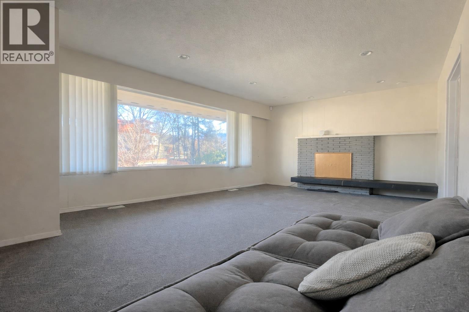 2056 Pandosy Street, Kelowna