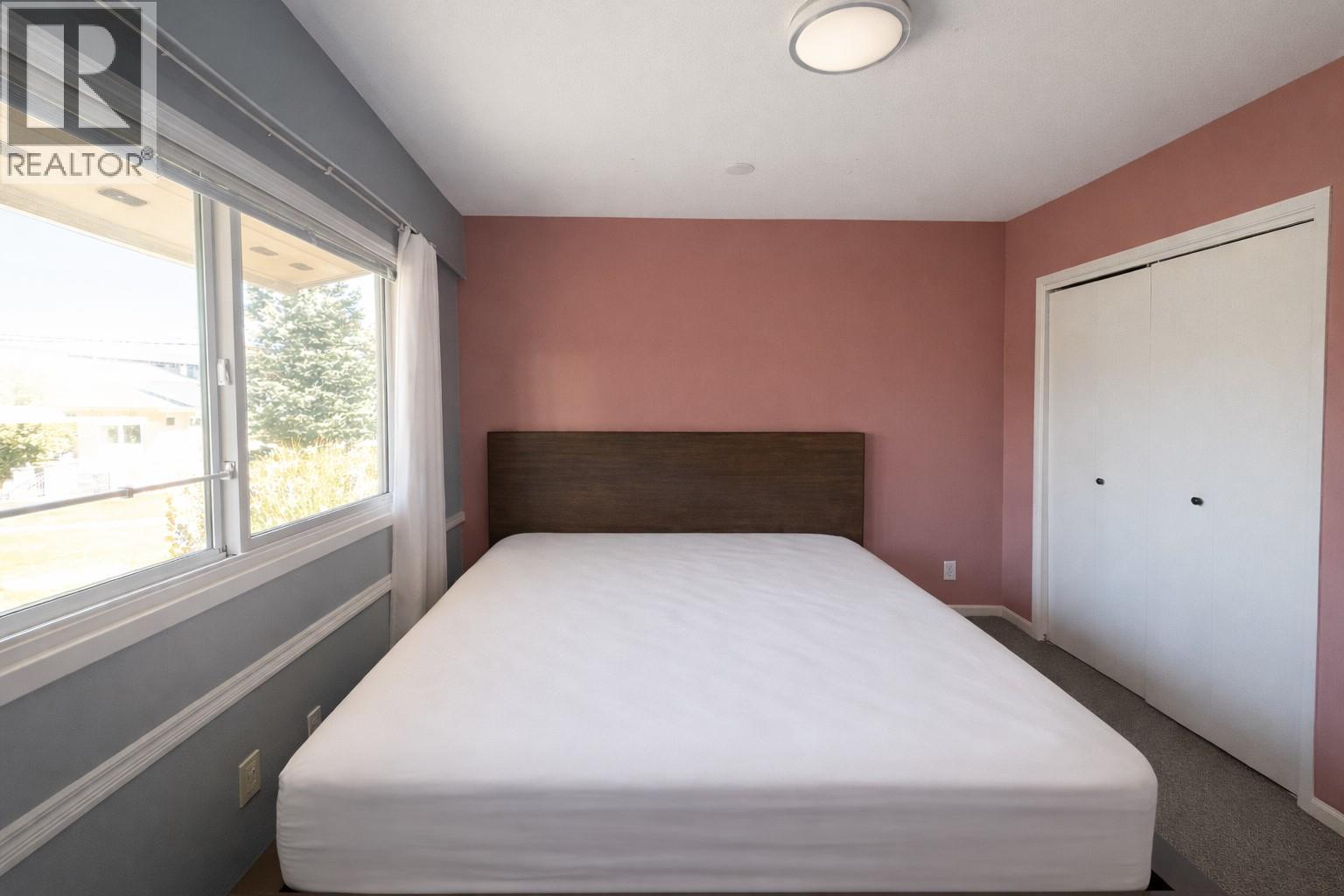 2056 Pandosy Street, Kelowna