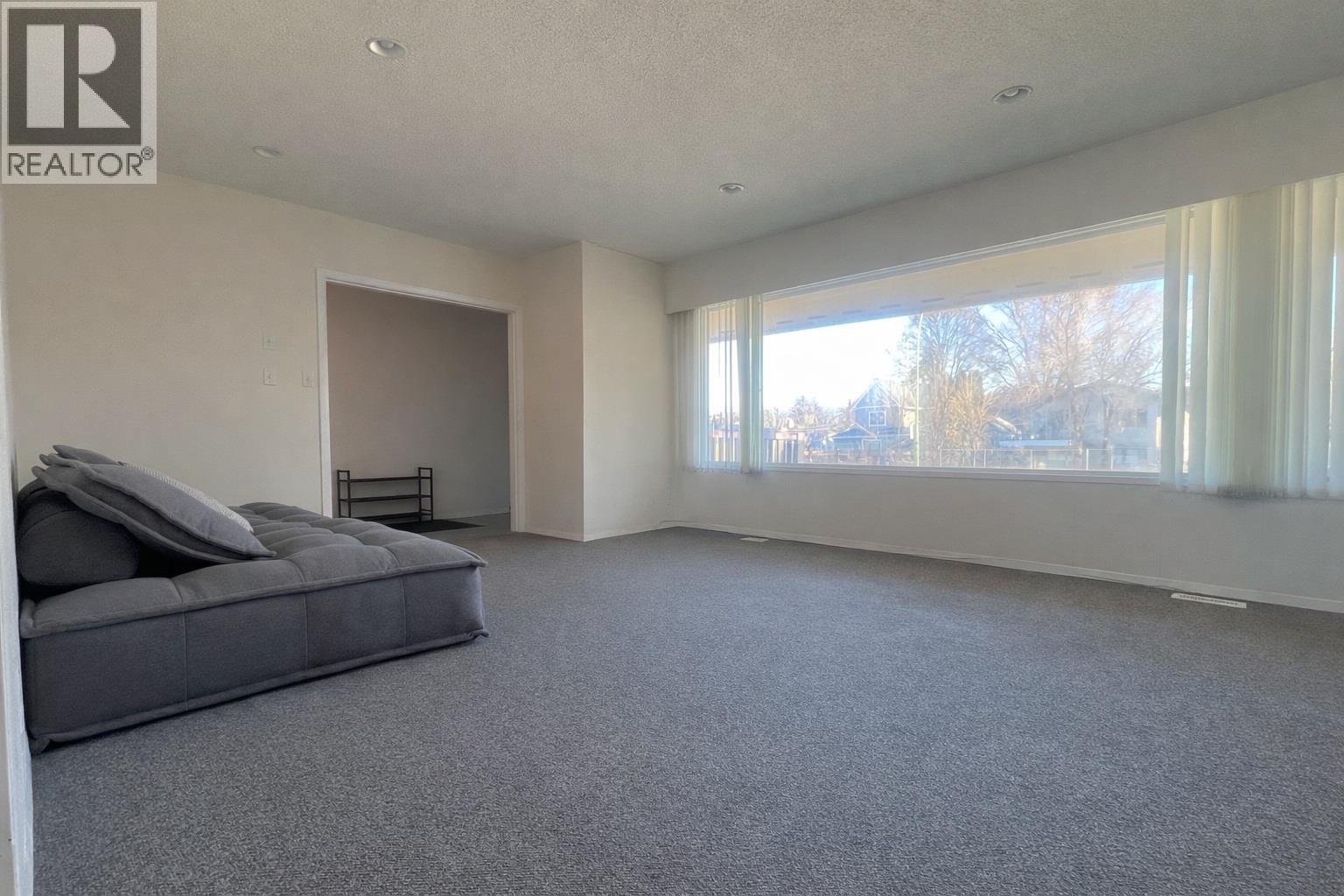 2056 Pandosy Street, Kelowna