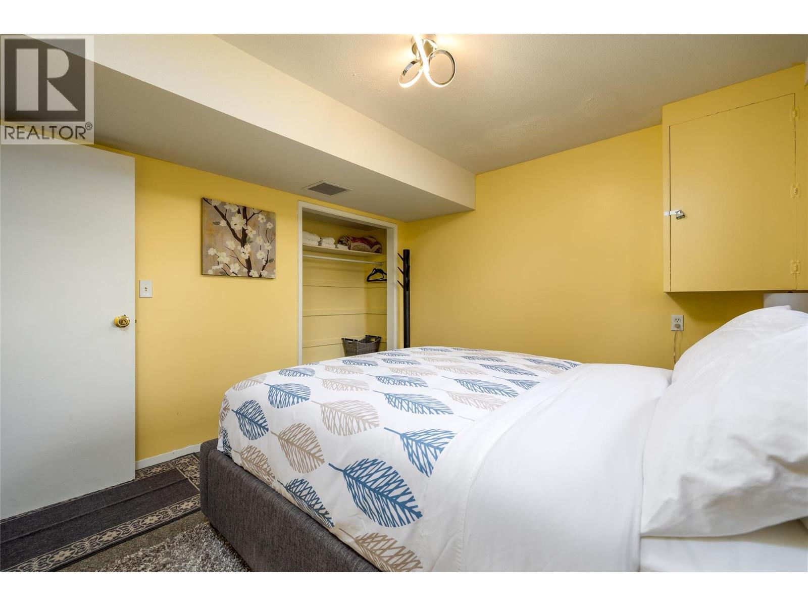 2056 Pandosy Street, Kelowna