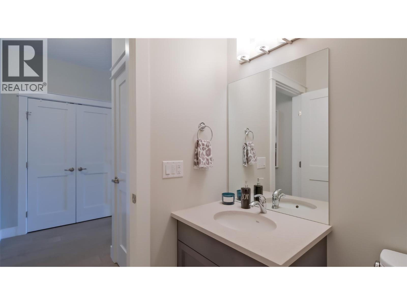 1786 Viewpoint Drive, Kelowna