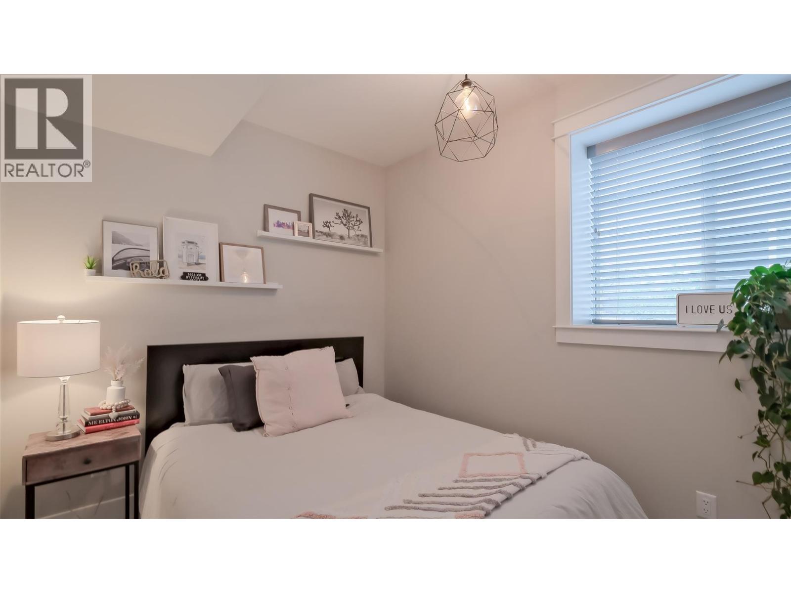 1786 Viewpoint Drive, Kelowna