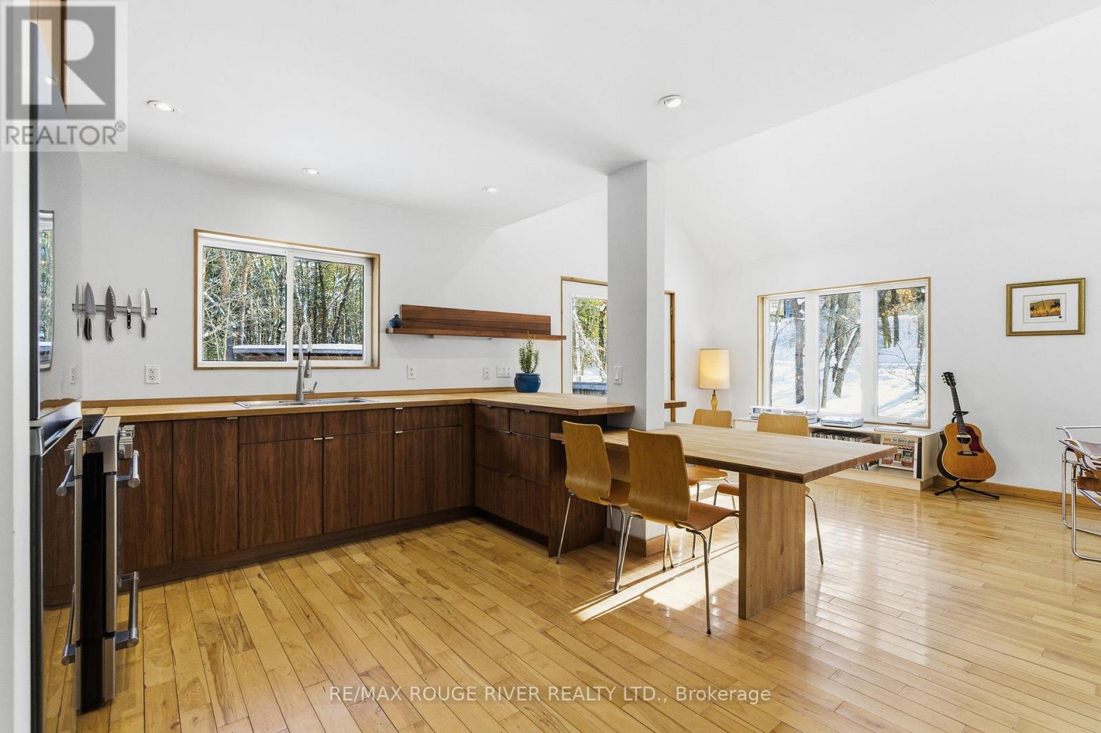 377 CLARKSON ROAD - 8